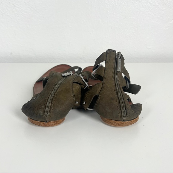 1. State ‘Channdra’ Strappy Leather Sandals - Picture 7 of 11